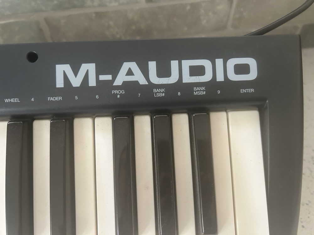 M-Audio Keystation 49 MK3 USB MIDI Controller