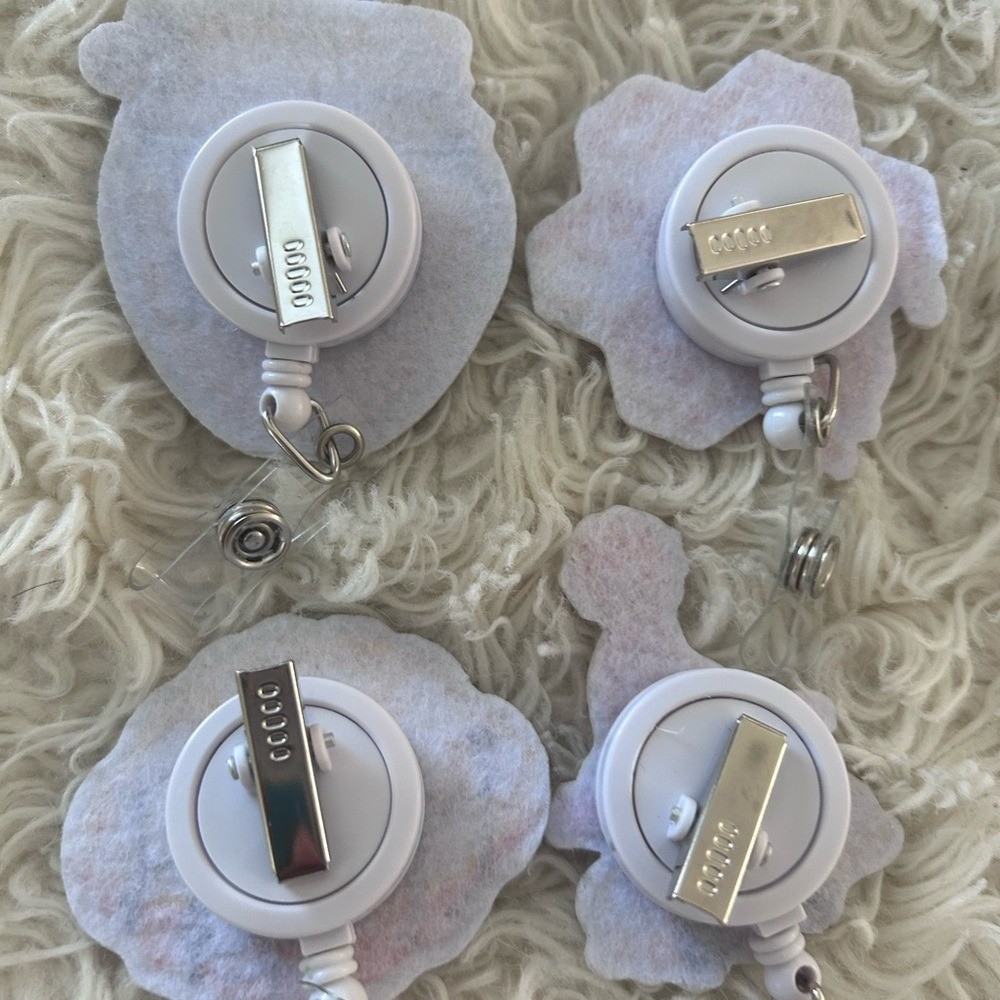 Bee-Themed Embroidered badge reel Set