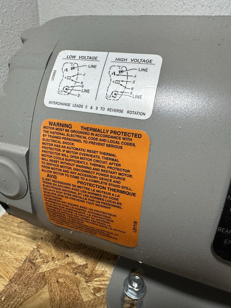 Thomas Oil-Less Piston Air Compressor, Model TA-4172