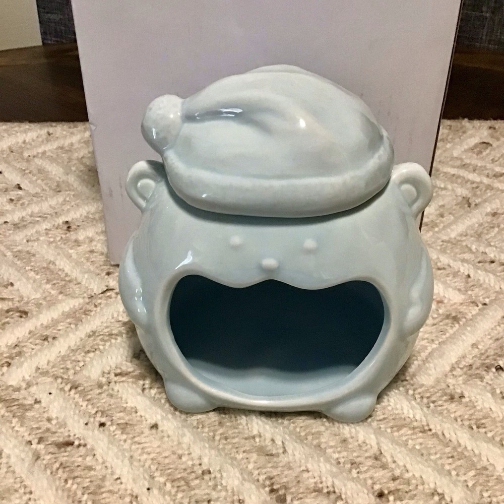 NIB Ceramic Bear Sponge & Soap Dish With Lid