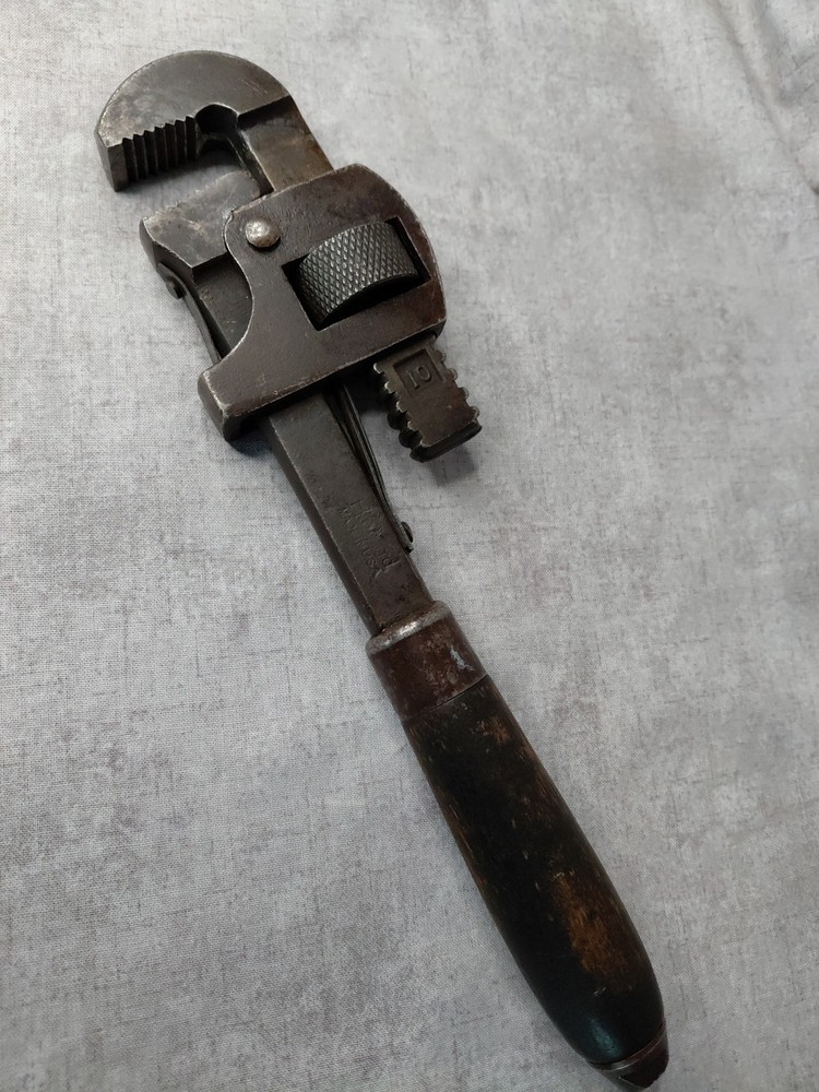 Hubbard #10 Pipe Wrench
