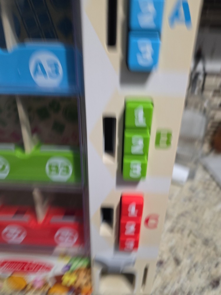 Melissa & Doug Wooden Vending Machine (Machine Only)