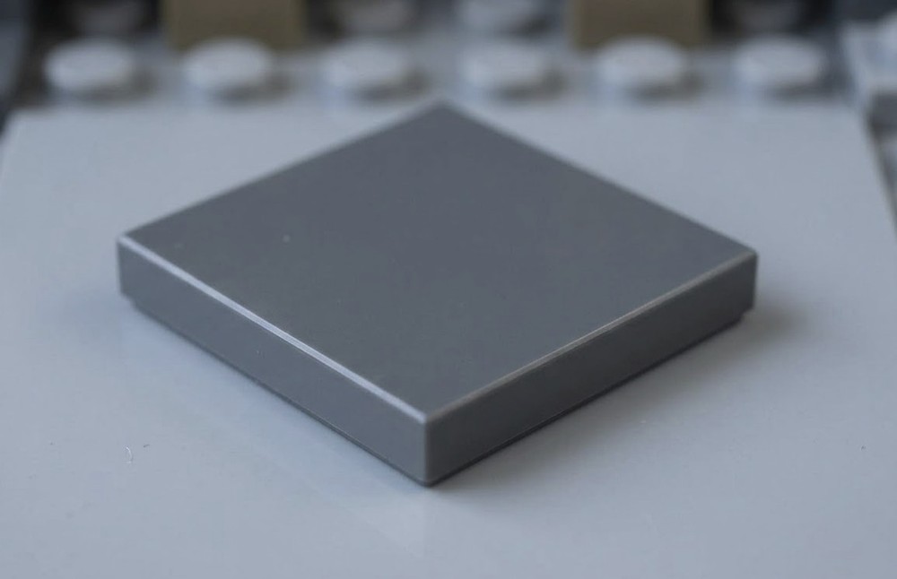QBC Bricks - 500x Compatible Grey Dark Stone Brick 2X2 Flat Tile