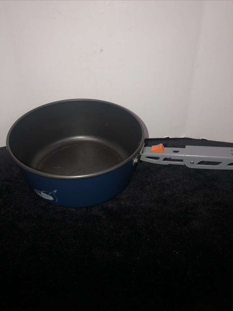 Multi piece Camping Cookware complete set