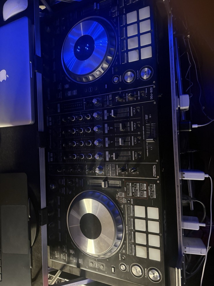 Pioneer DJ DDJ-SZ2 Quad Deck Controller Built-in Mixer Performance Pads Effects