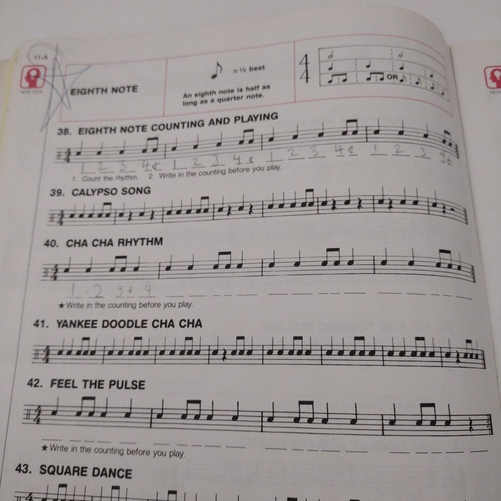 Best in Class Book 1 : Percussion-Drums & Mallets Bruce Pearson 1982