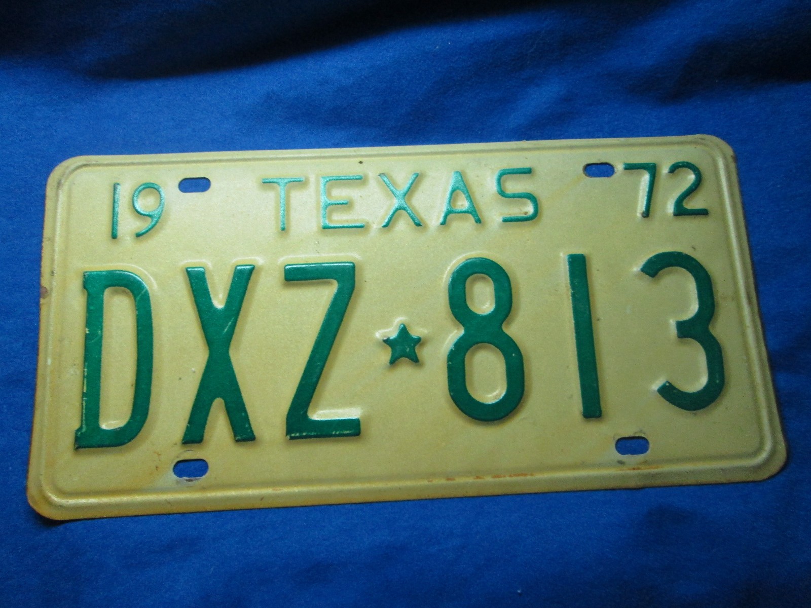 Vintage TEXAS 1972 License Plate Pretty Green on Yellow DXZ*813