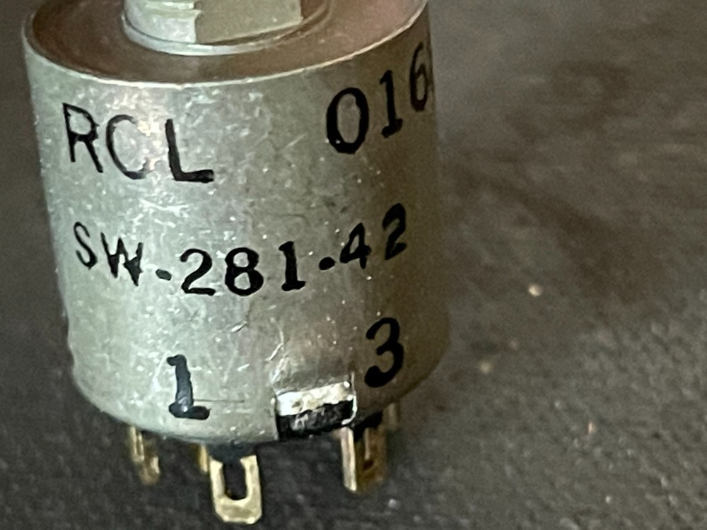 Round Switch Toggle RCL SW-281-42