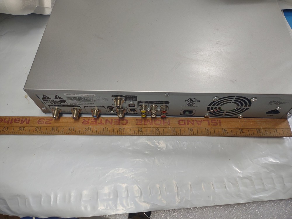 Direct TV Plus Satellite Reciever Model R15