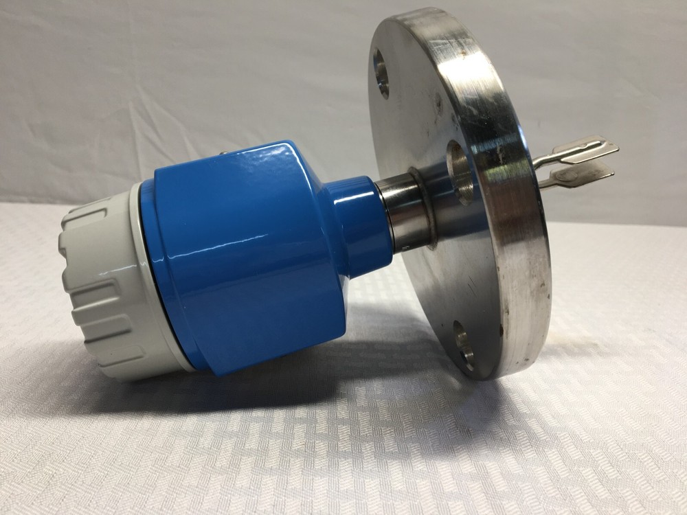 New! Endress Hauser FTL50 TAE2AA2E5A Level Switch (#30152)