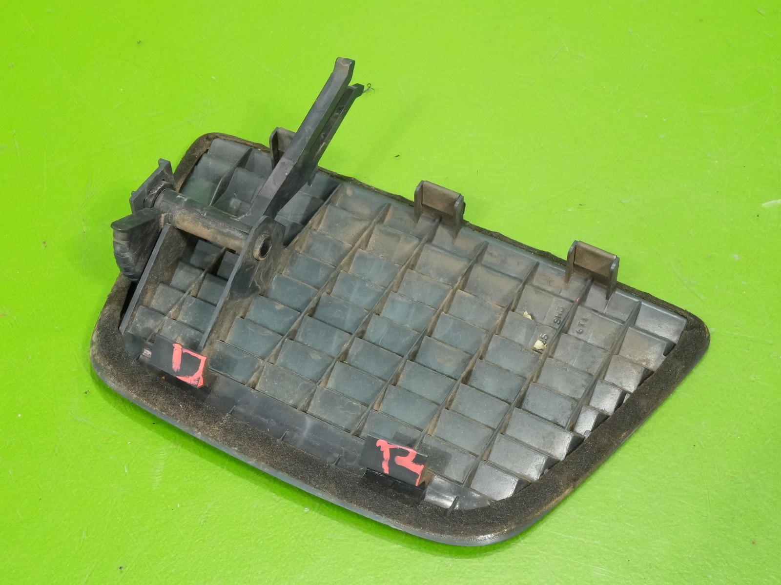 92-95 Civic OEM upper top center dash HVAC air heater AC vent blue