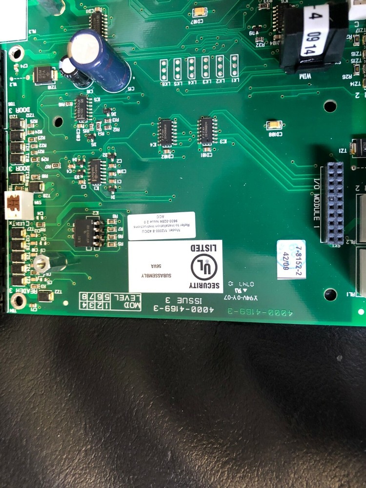 Amag M2000-8 4DCU-4000-4169-3 issue 3 -4 Door Controller Unit