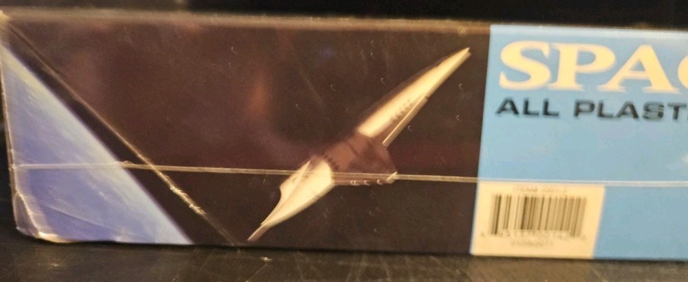 Moebius Space Clipper Orion - Plastic Model Kit 2001 Space Odyssey. SEALED!