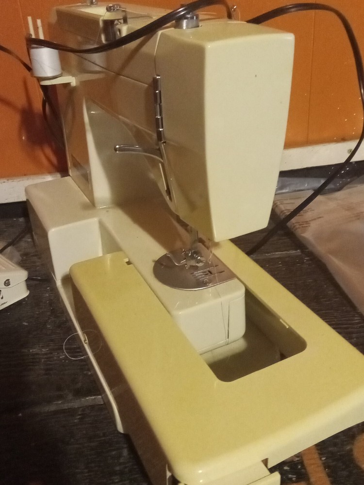 Necchi Model 535FA Sewing Machine with box, petal, and accessories