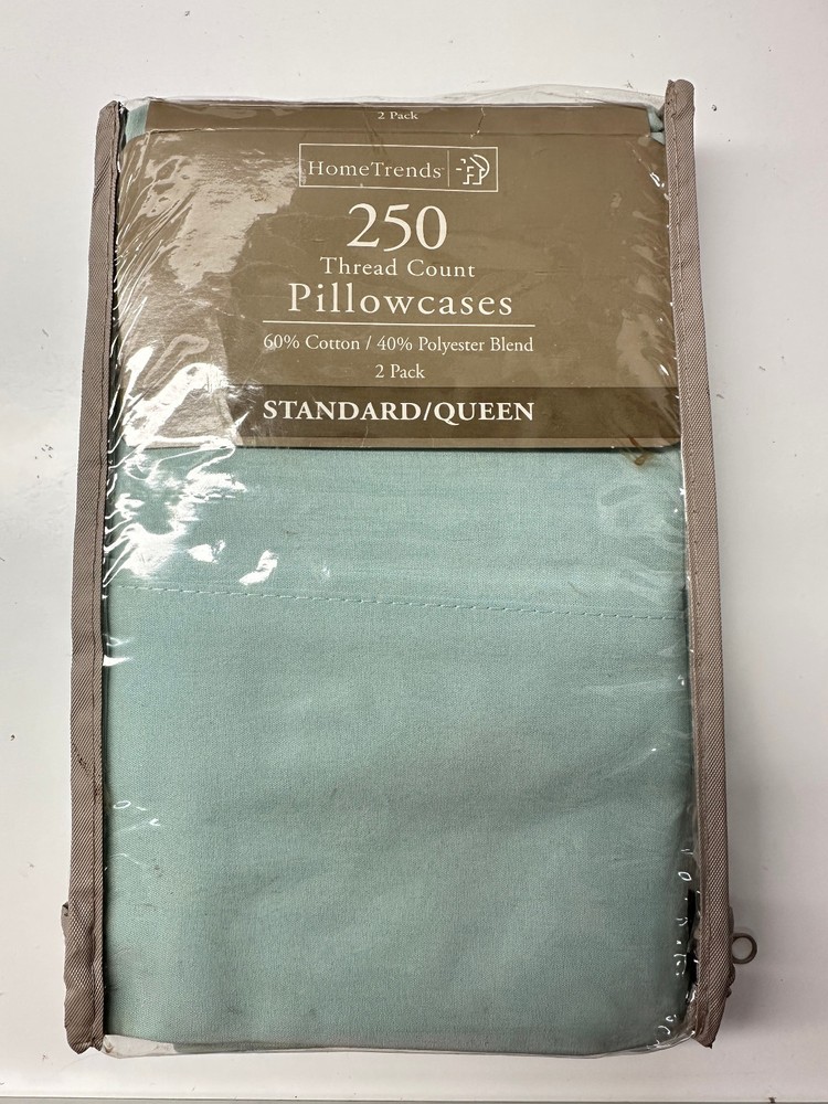 HomeTrends Pillowcases Wrinkle Resistant 250 Thread Count Queen Ocean Breeze
