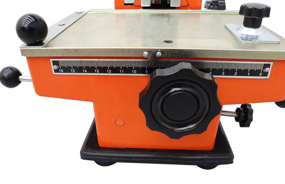 Semi-Automatic Sheet Embosser Marking Machine 4mm Word Wheel 2-4 characters/10s