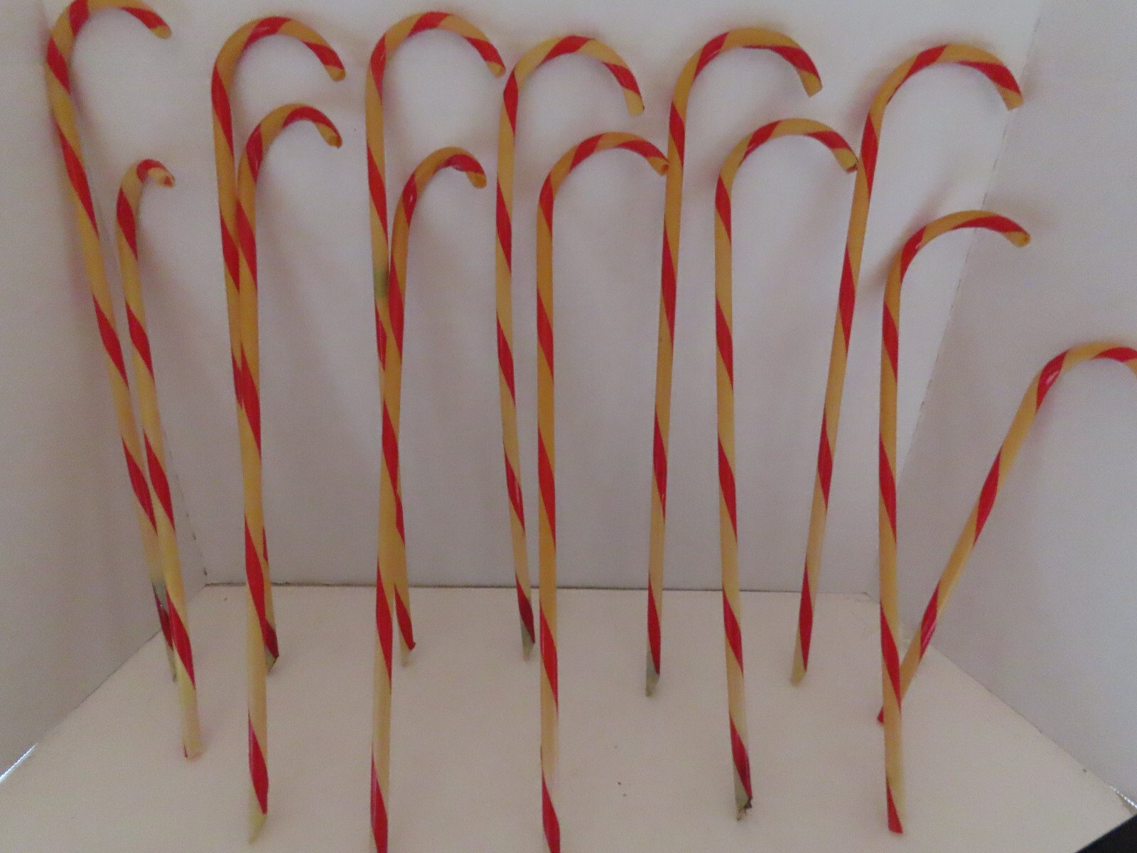 Candy Cane Lawn Ornaments Christmas Decor Plastic Lot Assorted Sizes C9374