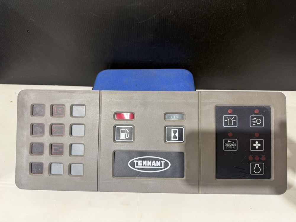 Tennant Sweeper Touchpanel 59970 4027227 Control Panel Assembly  Used
