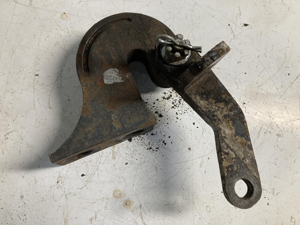 Peterbilt 377 Right/Passenger Hood Hinge - Used