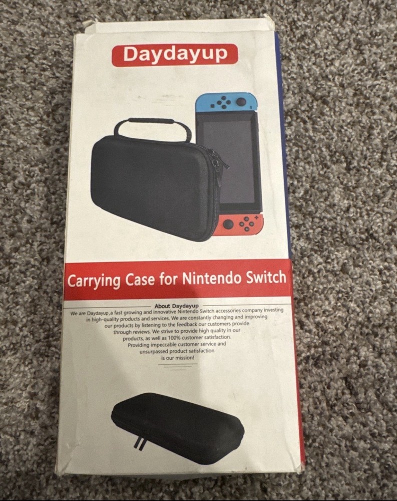 DayDayUp Nintendo Switch Case with 3 Screen Protector - Black