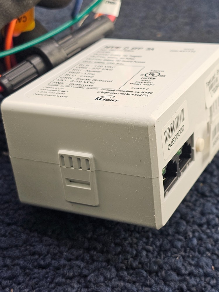 Acuity Controls nLight NPP16 D EFP SA: Power Pack Occupancy Control