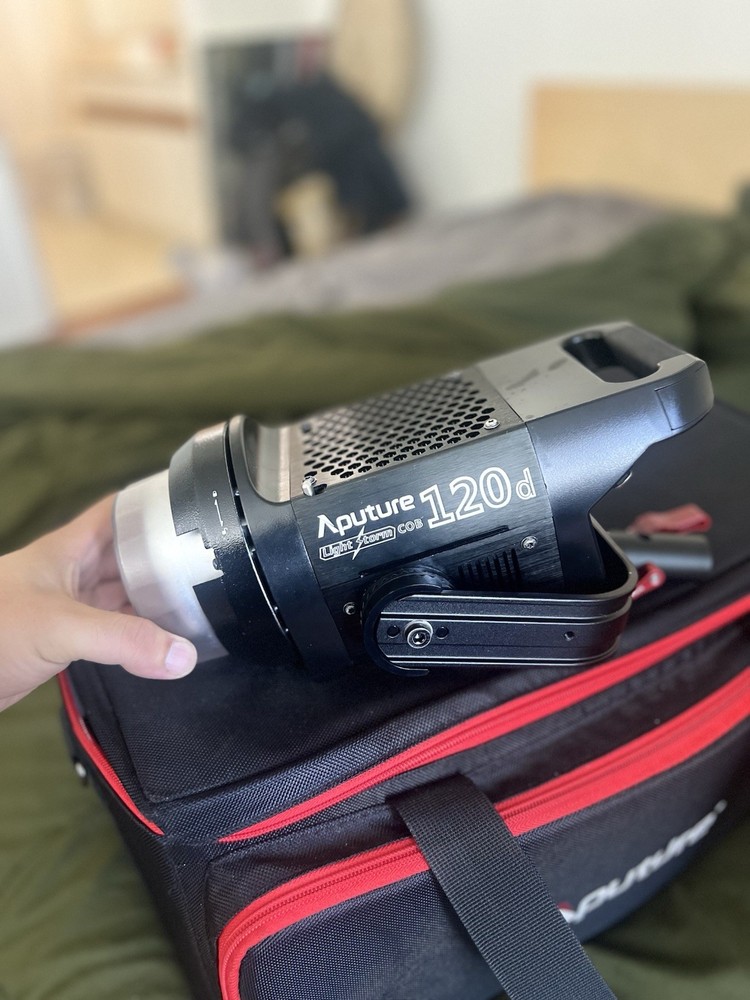 Aputure LS120 Light Storm LS and carrying case