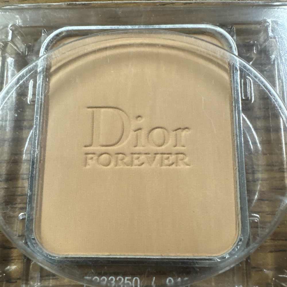 Dior Forever Powder Compact Foundation Tester - Shade 040