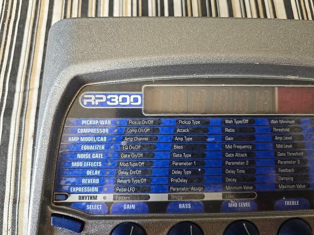 DigiTech RP300 Guitar Processor Multi-Effects Pedal =FOR PARTS/BROKEN= (READ)