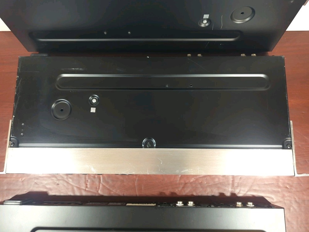 1x Behringer DSP 1100P Feedback Destroyer Pro Rack Unit.