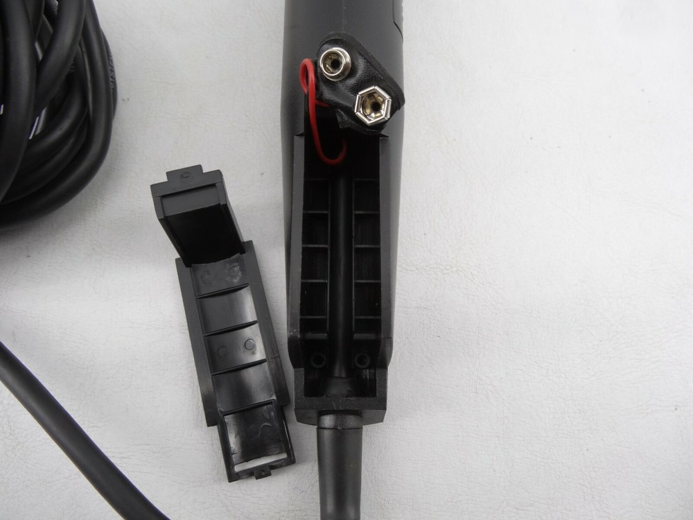 IXT SYSTEMS HAND HELD KARAOKE MICROPHONE