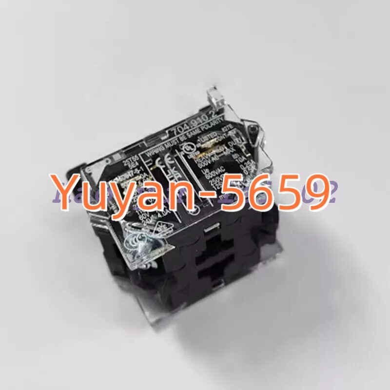 1 PC  NEW  NEW EAO  704.910.2   Emergency Stop Button #B2425W   CL