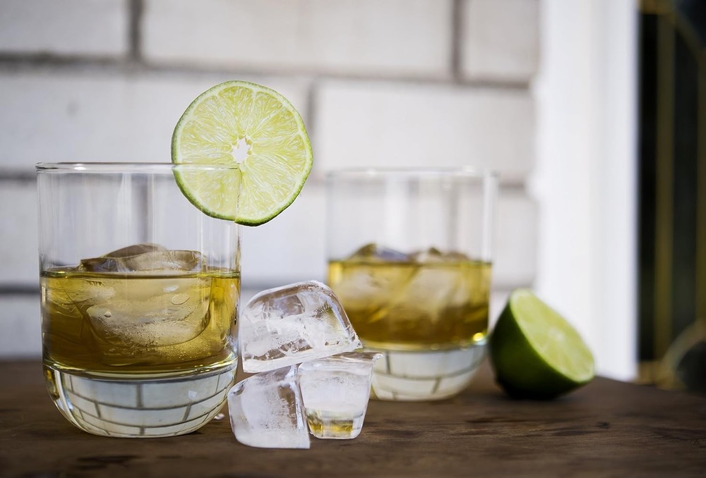 Easy Release White Ice Cube Tray 16 Cube Trays 4 Pack