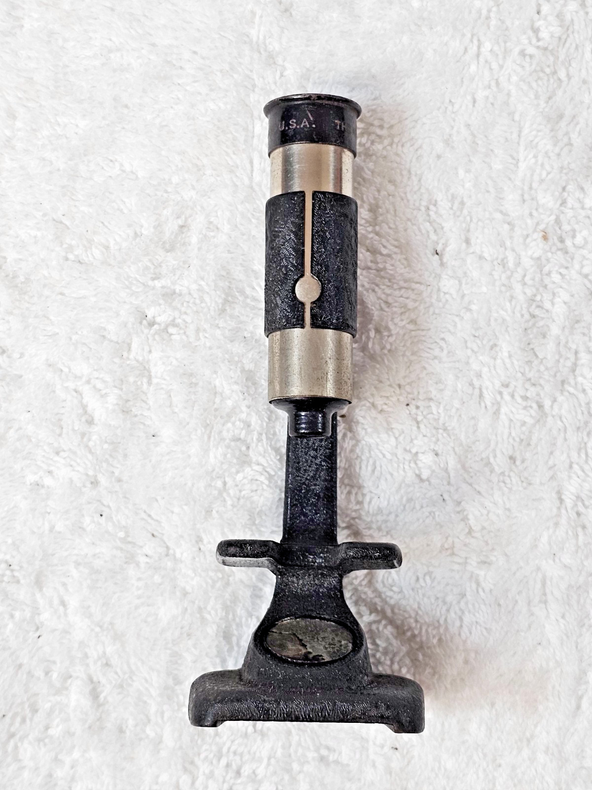 Newman-Stern Co. Cleveland USA Cast Iron Field Microscope Working VTG