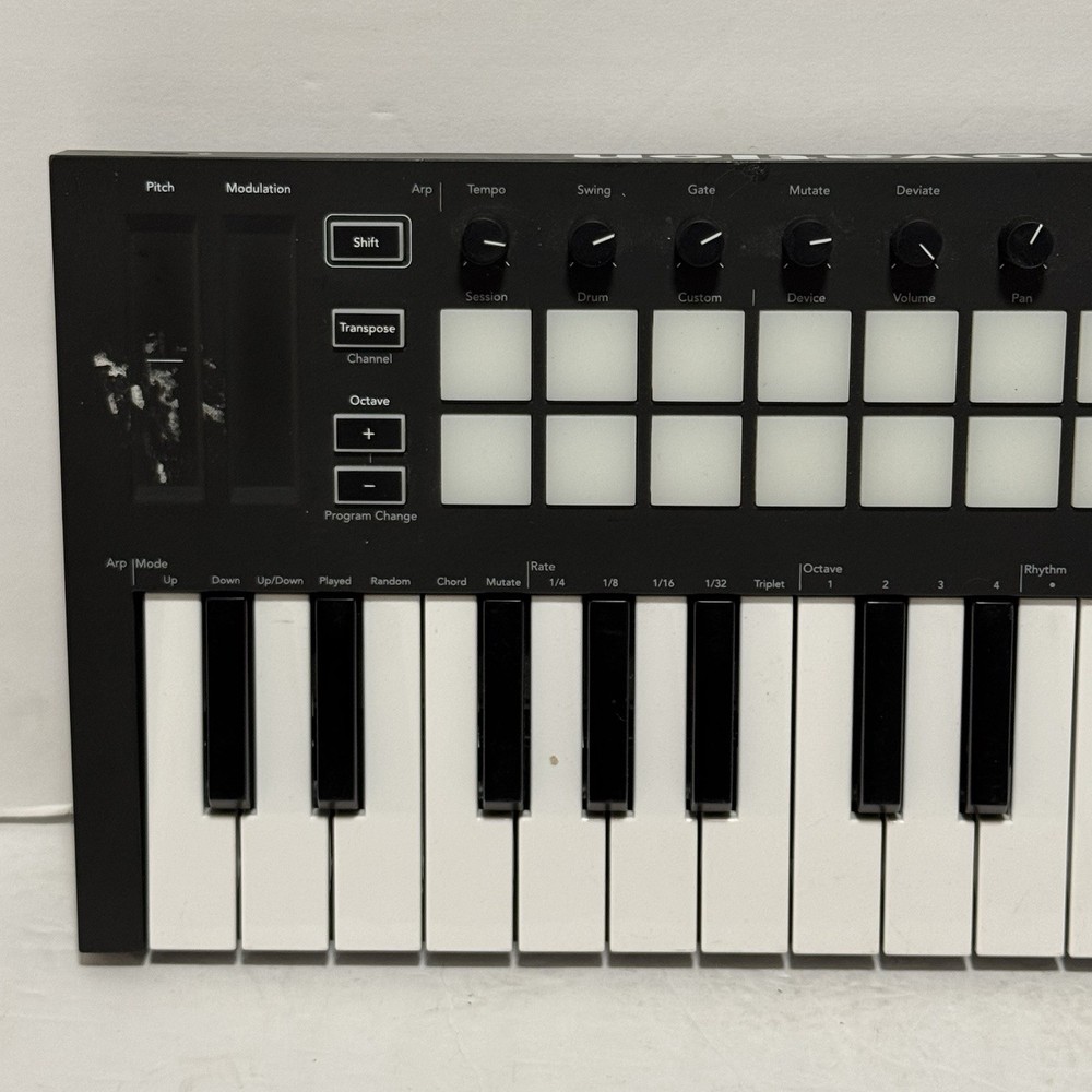 Novation LAUNCHKEY MINI MK3 25 Mini-Key MIDI Keyboard Controller unit Only