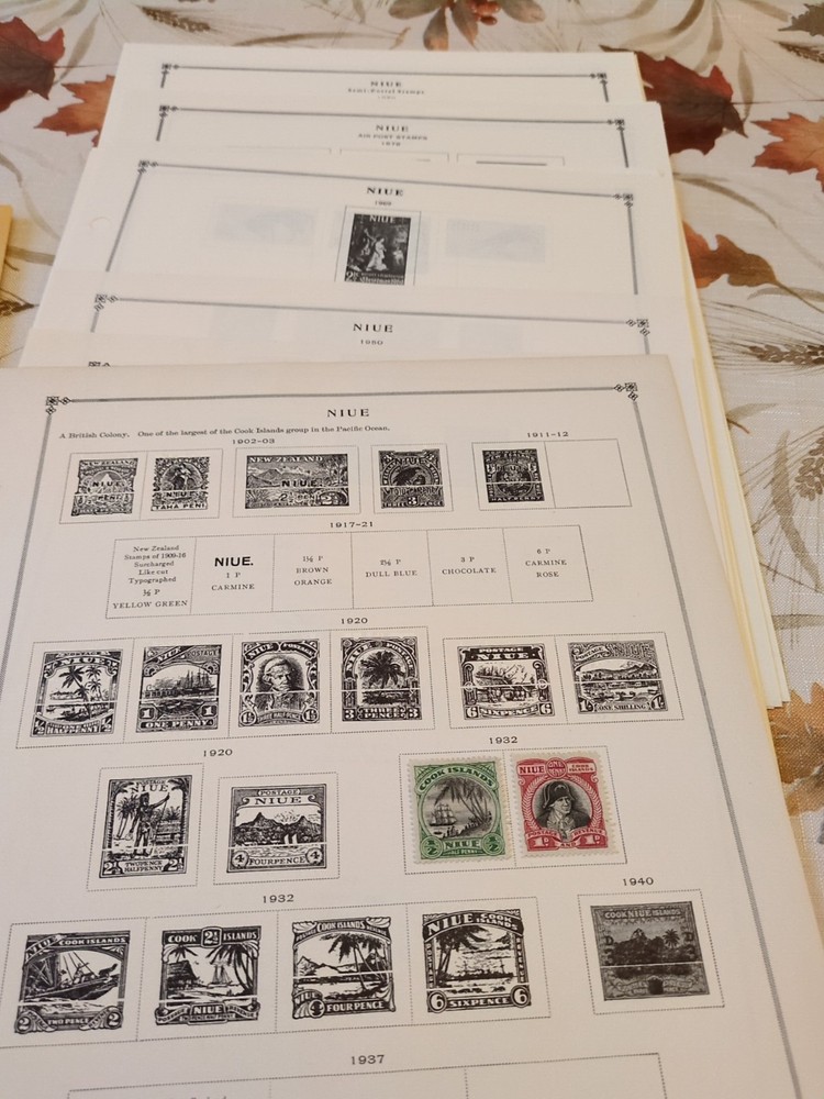APC Z6403 Scott Intenrational Pages NIUE 1902-1984