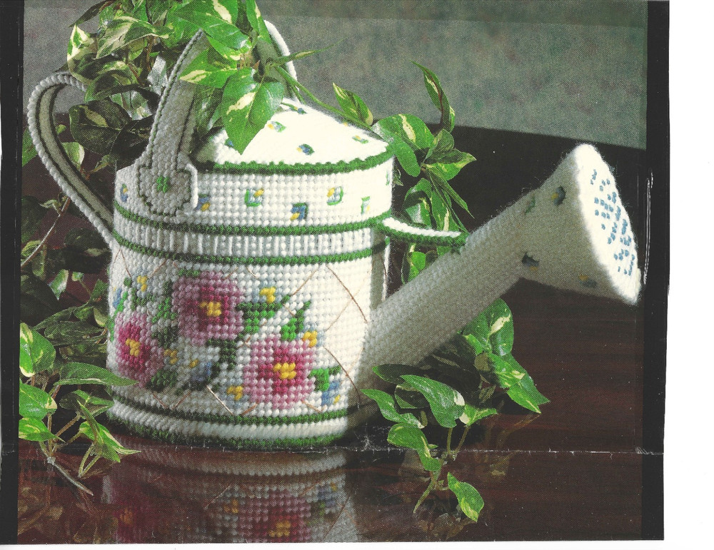 WATERING CAN VASE TABLE DECOR  7ct plastic canvas  PATTERN  (#TF0643)