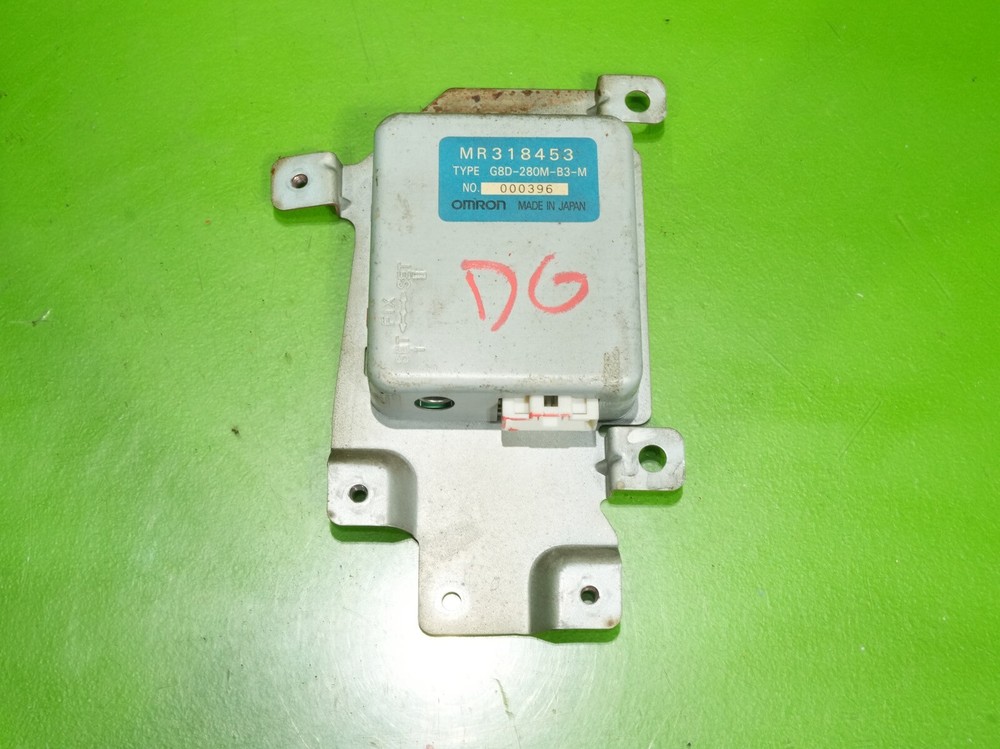 93-99 3000GT OEM MR318453 keyless entry computer control module