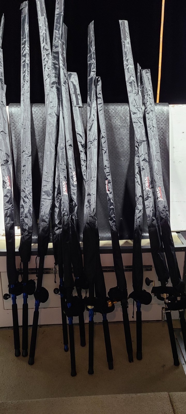 2-9' JAWS QUARTER CUT DESIGN TRAVEL ROD COVER FOR INSHORE OFFSHORE FISHING BLACK