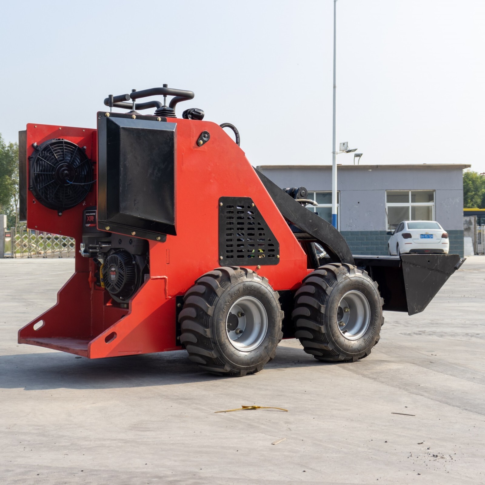GA/TX pickup 320kg Wheel Type Mini Skid Steer Loader 13.5HP B&SEngine
