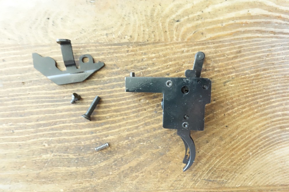 Mossberg Patriot Rifle Trigger Assembly & Bolt Stop Lightning Type