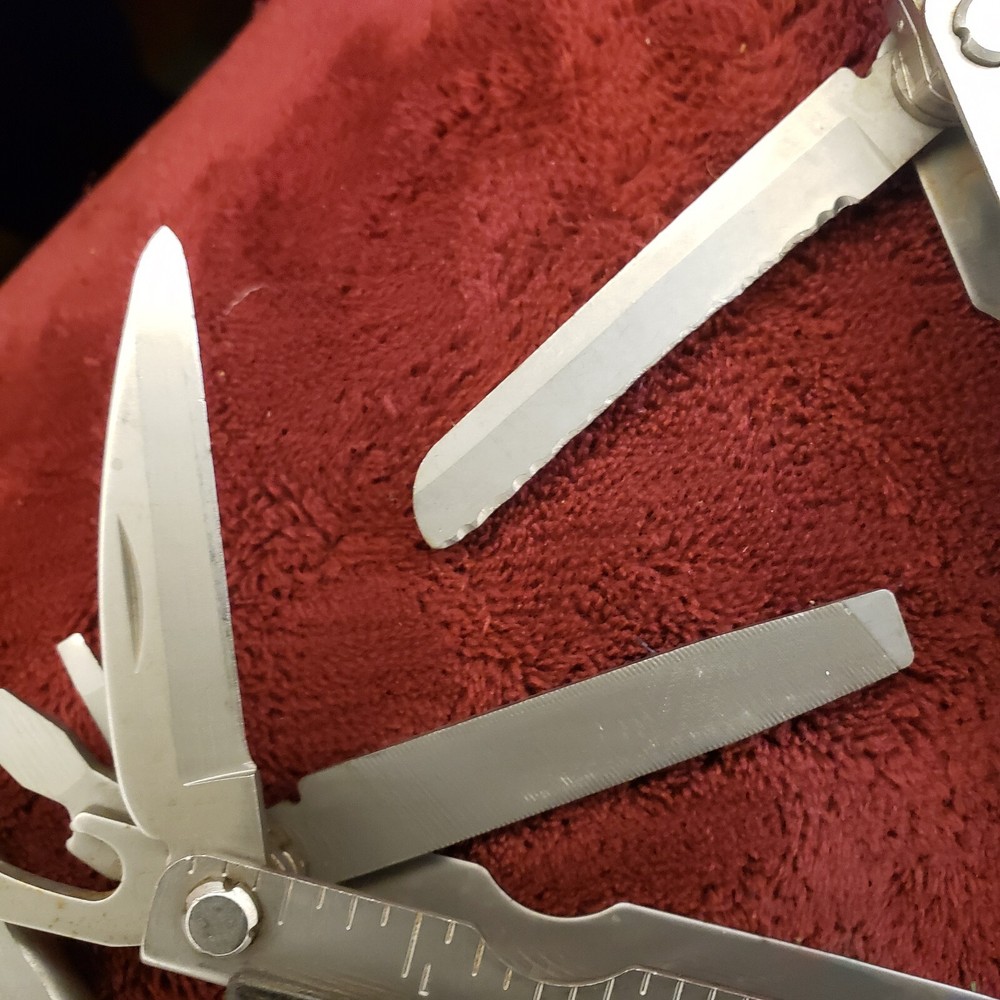 🔪 Lot 2 Gerber Multi Tool MP600 multiplier, drop point blade read