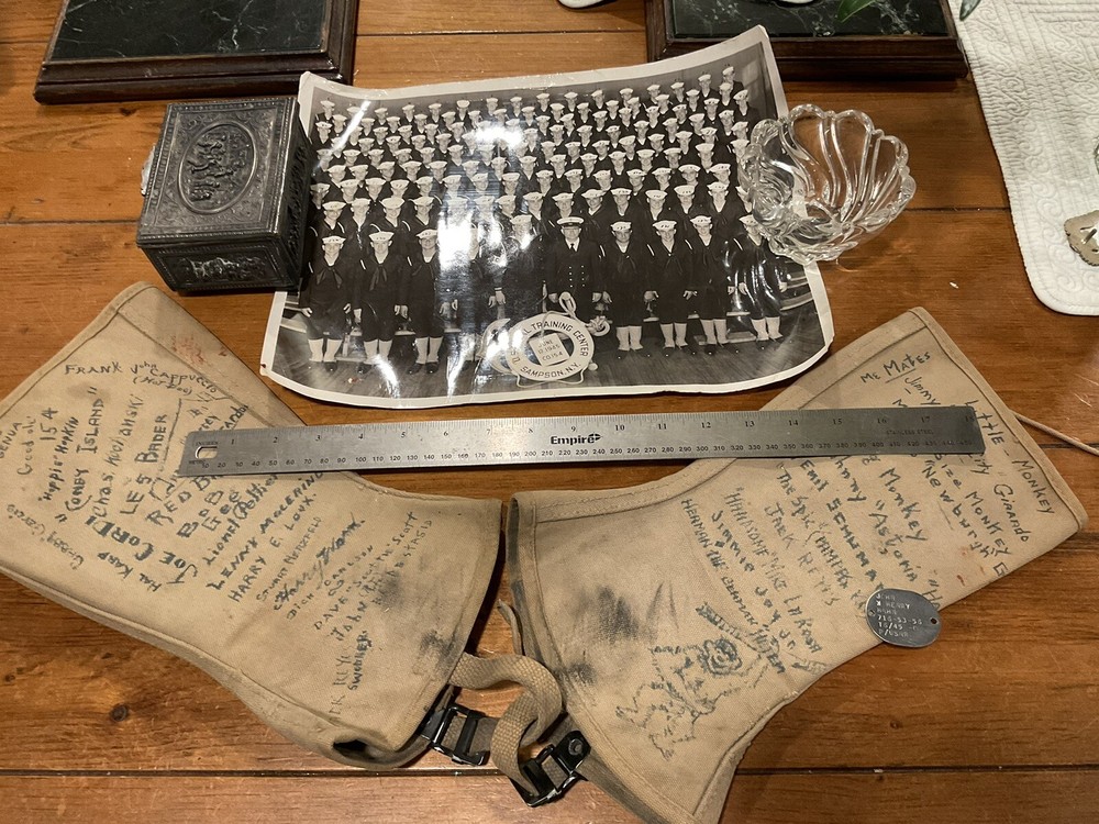 ORIG WWII USN UNIQUE FOLK ART LEGGINGS DOG TAG PHOTO LOT SAMPSON NY BOOT CAMP