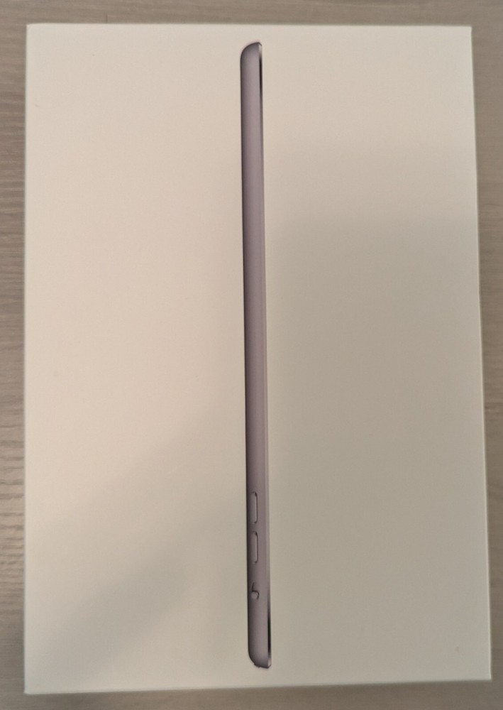 *BOX ONLY* iPad Mini 3rd Generation *BOX ONLY* 64 GB Space Gray