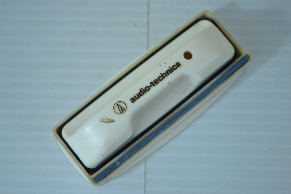 Audio-Technica AT6010 Record Cleaning Disk Whisk AT-6010