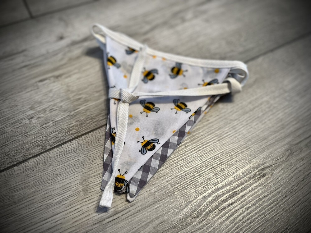 Handmade Bumble Bee / Bee Bunting , Double Layer, FREE POSTAGE