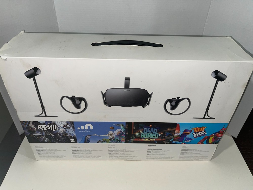 Meta Oculus Rift Virtual Reality System - Black for PC (301-00095-01) Tested