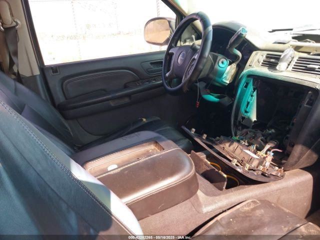 Driver Left Front Spindle/Knuckle Fits 07-14 ESCALADE 2495397