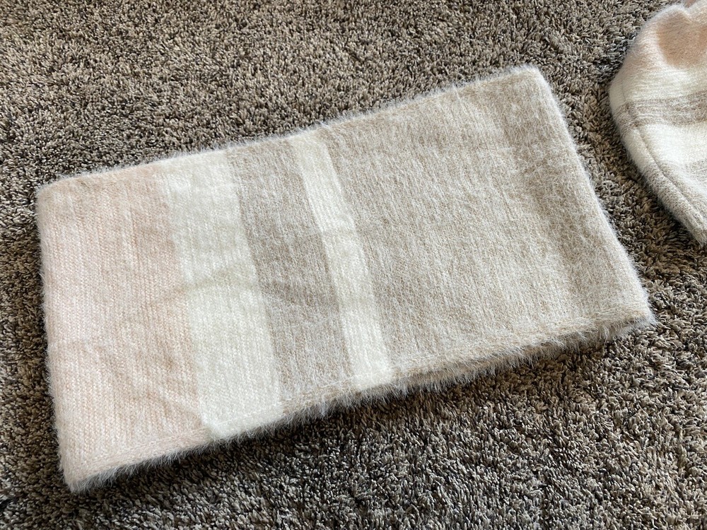 Calvin Klein Hat & Neck Scarf Wrap EUC