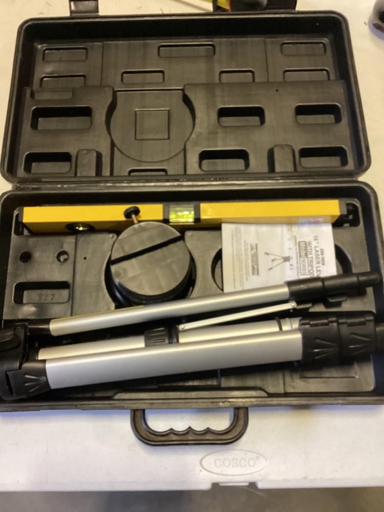 CEN-TECH 16”Laser Level With Tripod Kit Model #90693 No Goggles