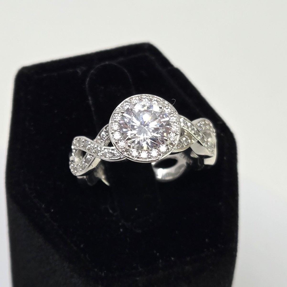 Sparkling Infinity Twist Engagement Ring Sz 8 925 Sterling Silver CZ